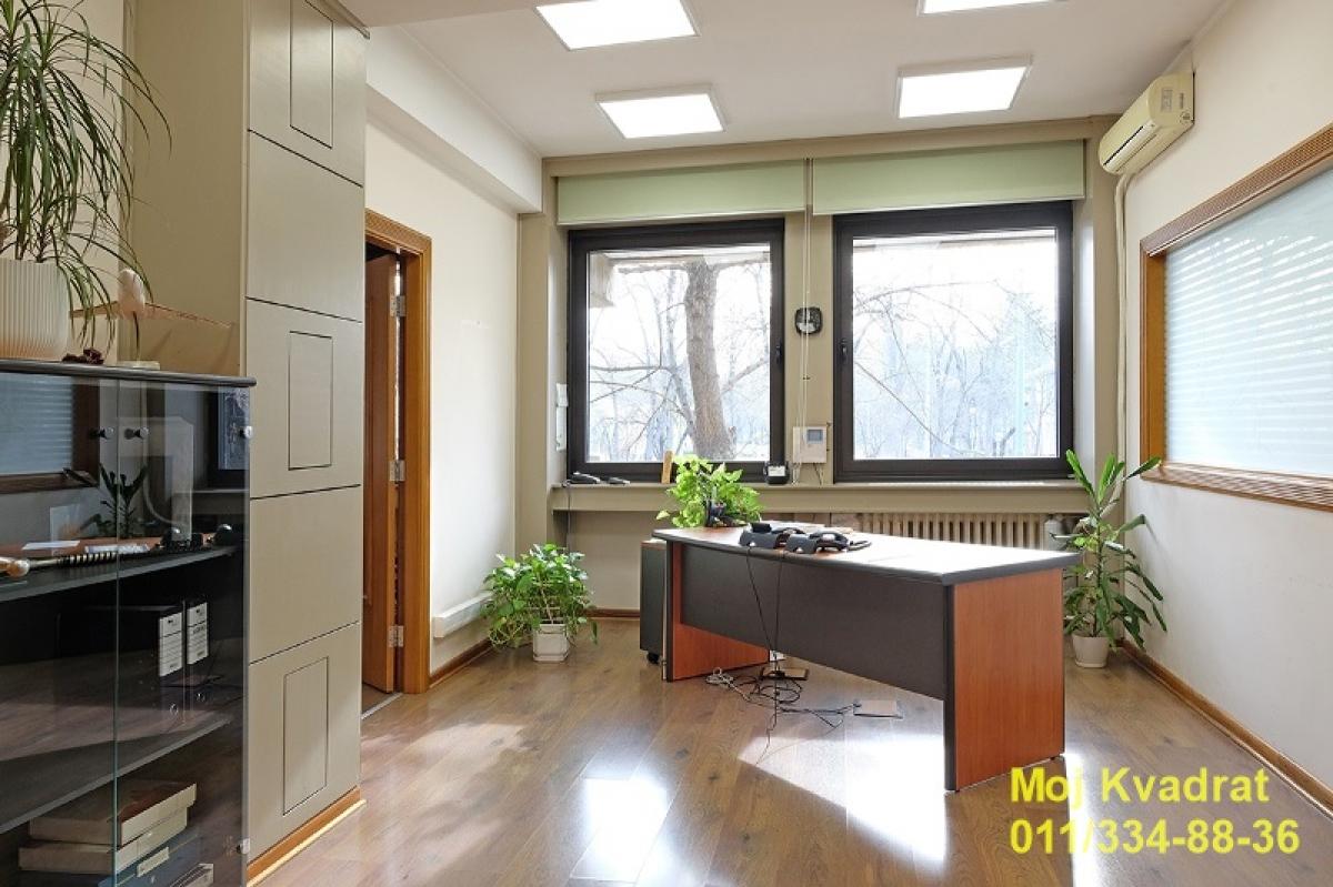 Lokal za izdavanje, Blok 11c – Stari Merkator, Beograd, 653m², 9.000 €/mes
