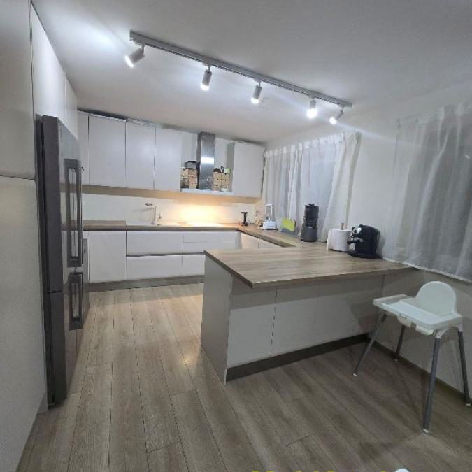 Kuća na prodaju, Barajevo, Beograd, 203m², 340.000 €