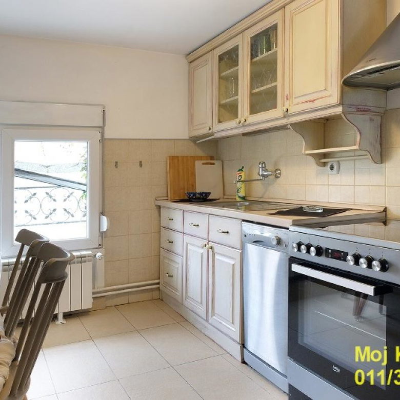 Trosoban stan na prodaju, Kalenić Pijaca, Beograd, 82m², 319.000 €