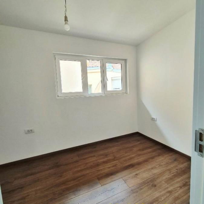 Dvoiposoban stan na prodaju, Mašinski Fakultet, Beograd, 78m², 320.000 €