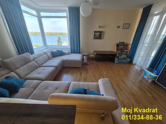 Četvorosoban stan na prodaju, Novi Banovci, Stara Pazova, 92m², 170.000 €