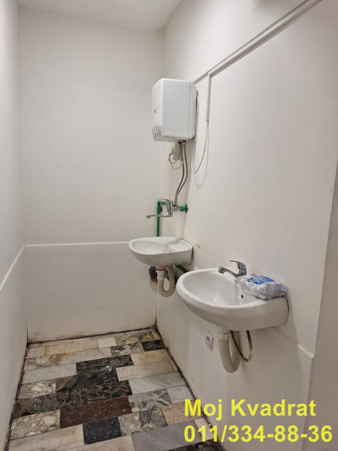 Lokal za izdavanje, Bežanijska Kosa 3, Beograd, 108m², 900 €/mes