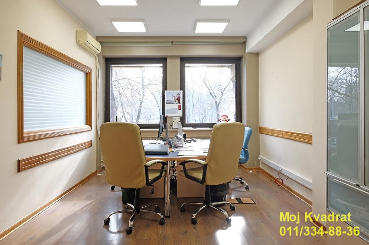 Lokal za izdavanje, Blok 11c – Stari Merkator, Beograd, 653m², 9.000 €/mes