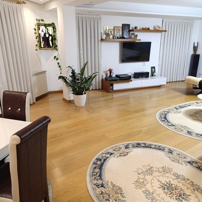 Dvosoban stan na prodaju, Vračar, Beograd, 148m², 828.000 €