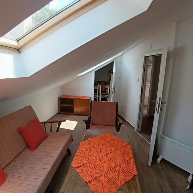 Četvorosoban stan za izdavanje, Gundulićev Venac, Beograd, 121m², 1.000 €/mes