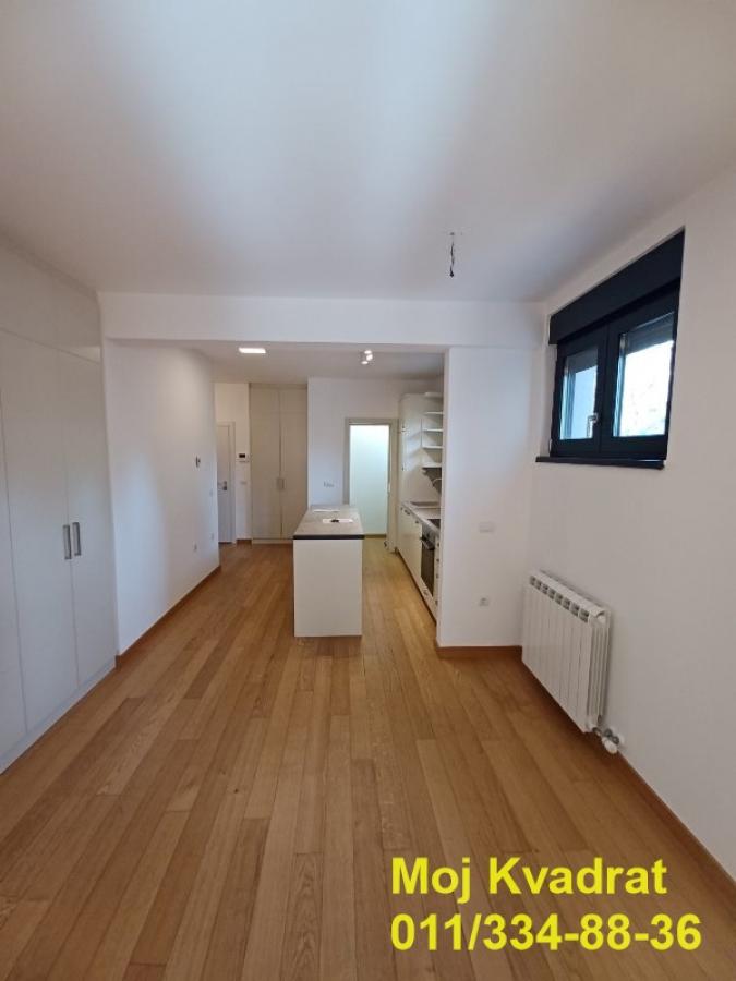 Lokal za izdavanje, Kalenić Pijaca, Beograd, 84m², 1.100 €/mes