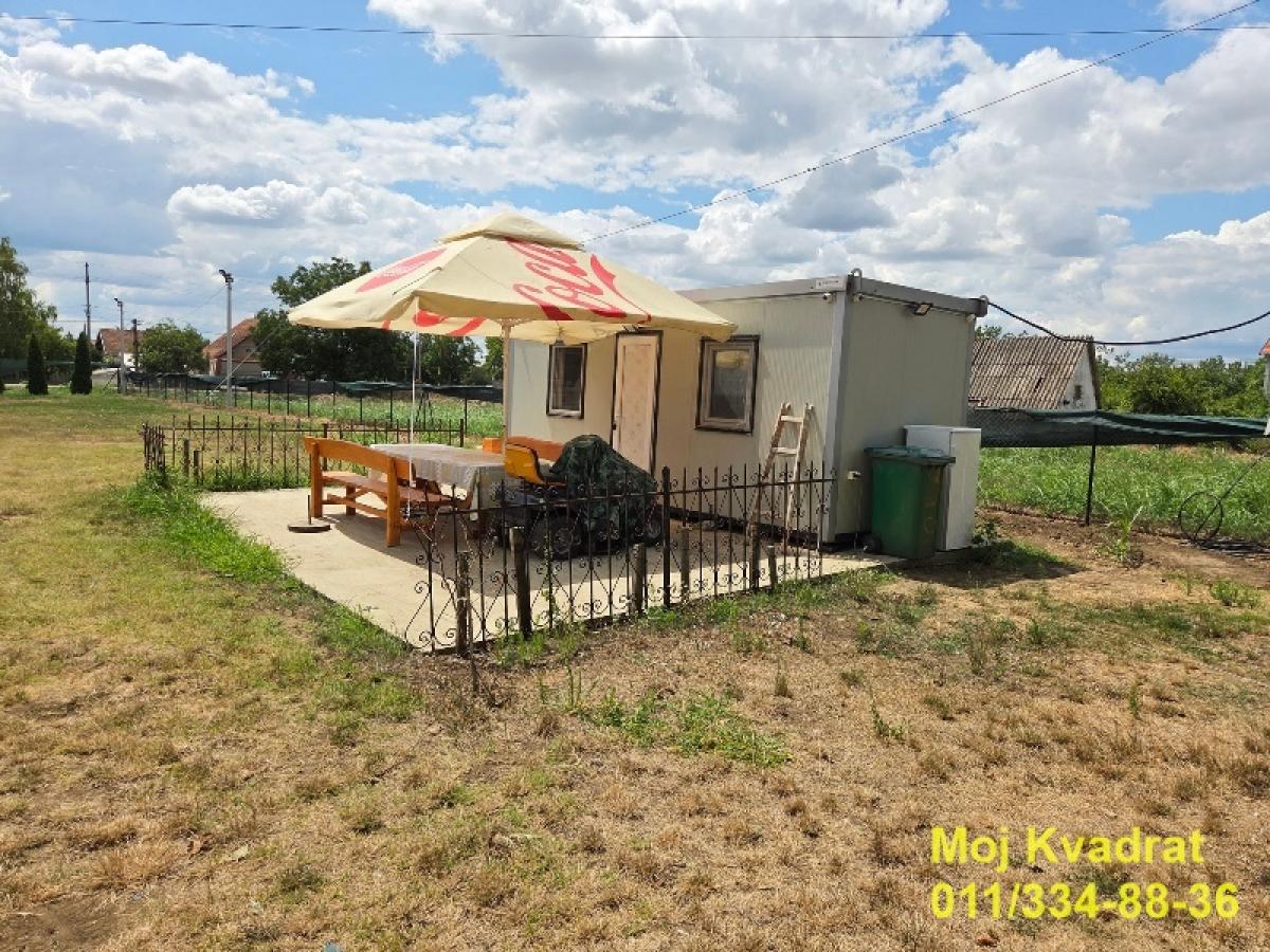 Plac za izdavanje, Surčin, Beograd, 19 ari, 5.000 €/mes