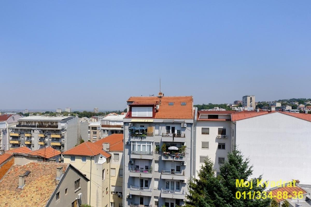 Dvoiposoban stan na prodaju, Đeram Pijaca, Beograd, 67m², 300.000 €