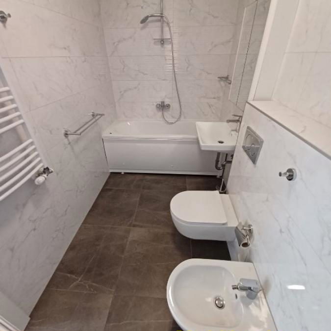 Lokal za izdavanje, Kalenić Pijaca, Beograd, 84m², 1.100 €/mes