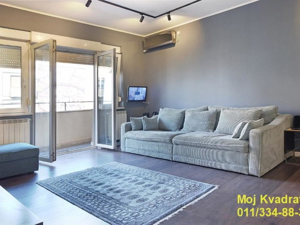 Trosoban stan na prodaju, Pravni Fakultet – Vračar, Beograd, 105m², 419.000 €