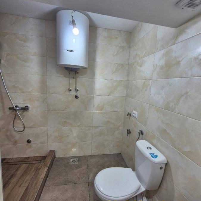 Dvoiposoban stan na prodaju, Mašinski Fakultet, Beograd, 78m², 320.000 €