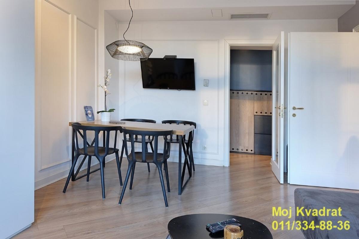 Trosoban stan na prodaju, Beograd Centar, Beograd, 73m², 389.000 €
