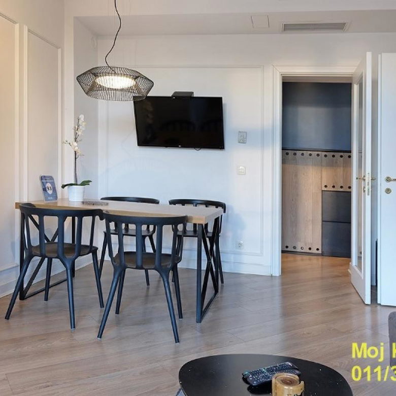 Trosoban stan na prodaju, Beograd Centar, Beograd, 73m², 389.000 €
