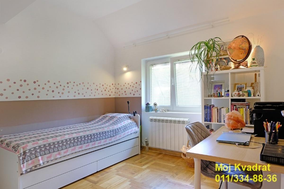 Trosoban stan na prodaju, Višnjička Banja, Beograd, 93m², 269.000 €