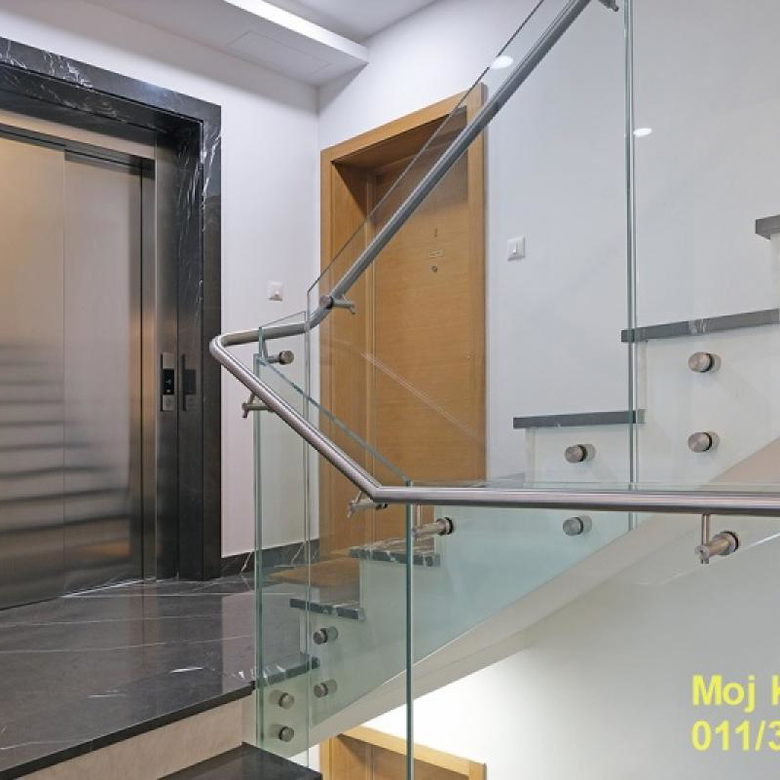 Trosoban stan na prodaju, Čubura, Beograd, 145m², 652.000 €