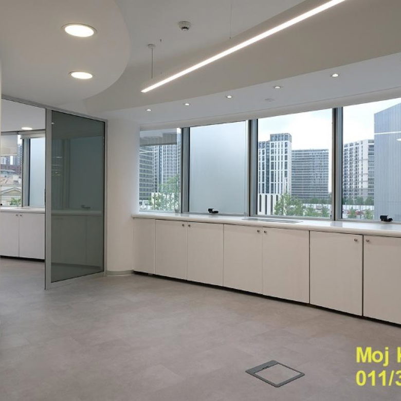 Lokal za izdavanje, Savski Trg, Beograd, 200m², 2.600 €/mes