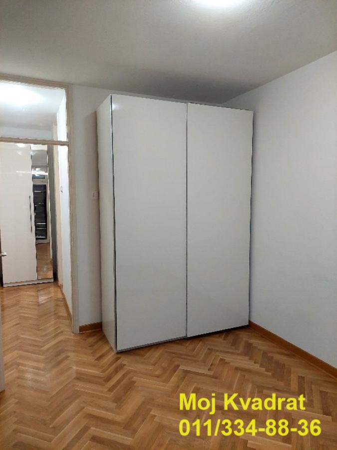 Lokal za izdavanje, Savski Trg, Beograd, 51m², 750 €/mes