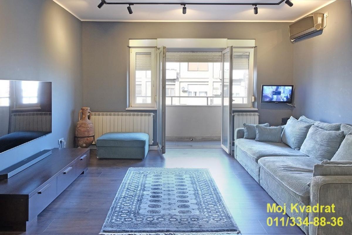 Trosoban stan na prodaju, Pravni Fakultet – Vračar, Beograd, 105m², 419.000 €