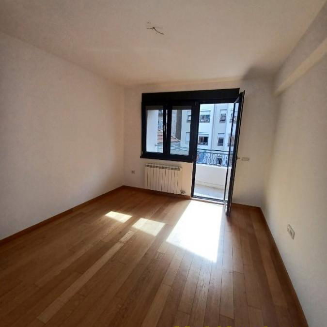 Lokal za izdavanje, Kalenić Pijaca, Beograd, 84m², 1.100 €/mes