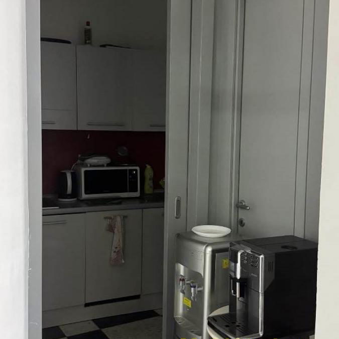Lokal za izdavanje, Vračar, Beograd, 185m², 2.000 €/mes