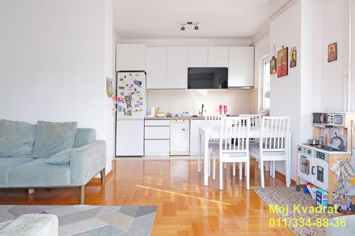 Dvosoban stan na prodaju, Vračar, Beograd, 68m², 225.500 €