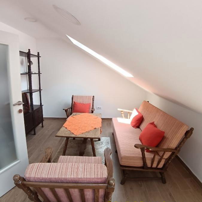 Četvorosoban stan za izdavanje, Gundulićev Venac, Beograd, 121m², 1.000 €/mes