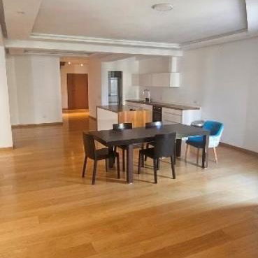 Dvosoban stan na prodaju, Vračar, Beograd, 148m², 828.000 €