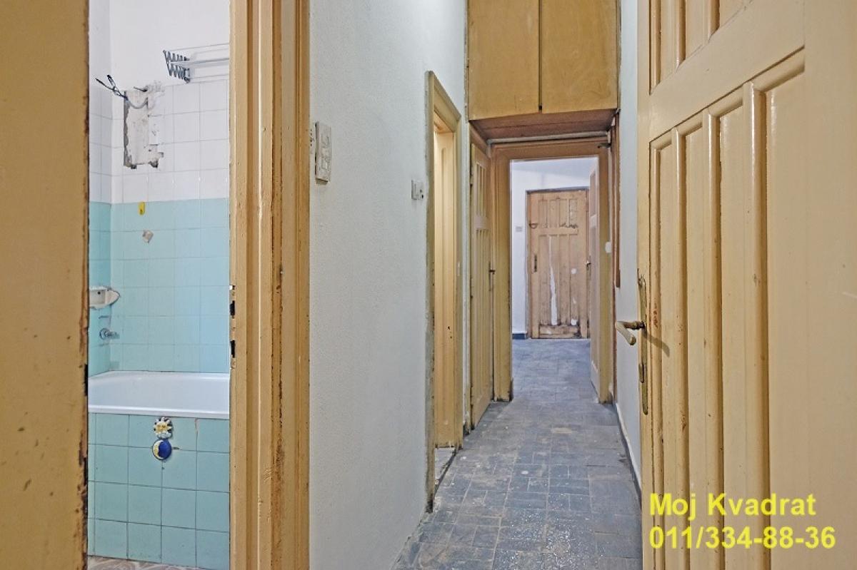 Četvorosoban stan na prodaju, Dorćol, Beograd, 91m², Visoko prizemlje, 359.000 €