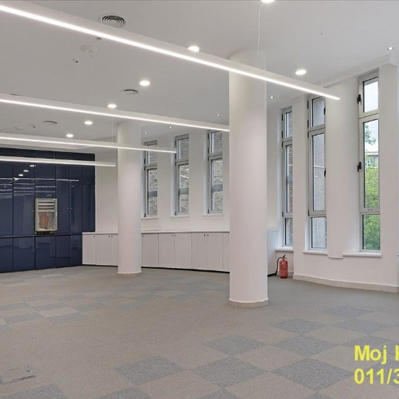 Lokal za izdavanje, Savski Trg, Beograd, 1000m², 13.000 €/mes