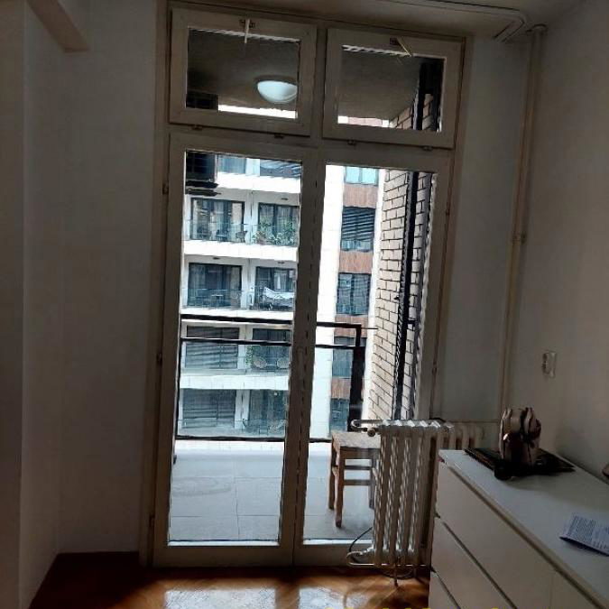 Lokal za izdavanje, Savski Trg, Beograd, 51m², 750 €/mes