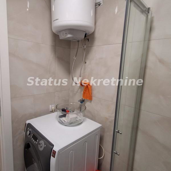 Jednoiposoban stan za izdavanje, Podbara, Novi Sad, 34m², 450 €/mes