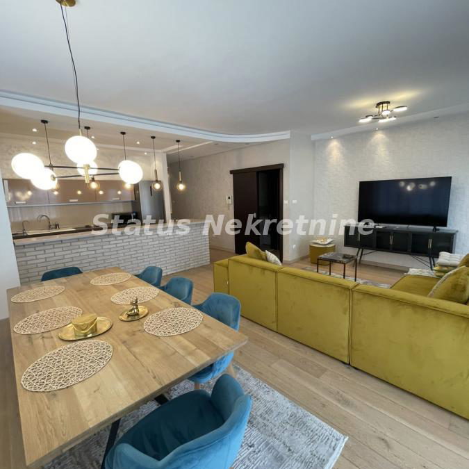 Trosoban stan za izdavanje, Liman 3, Novi Sad, 105m², 1.750 €/mes