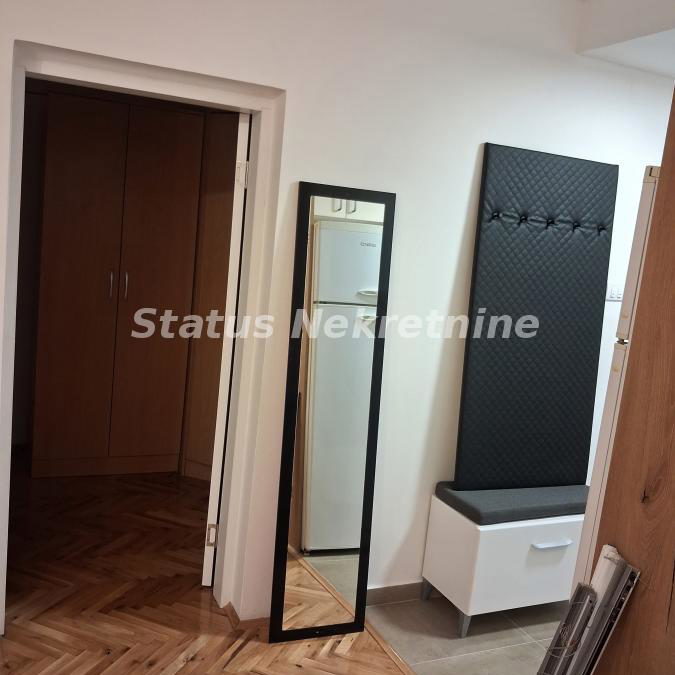 Jednoiposoban stan za izdavanje, Podbara, Novi Sad, 34m², 450 €/mes