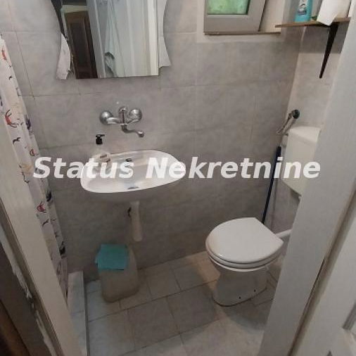 Dvosoban stan za izdavanje, Bulevar Oslobođenja, Novi Sad, 52m², 270 €/mes