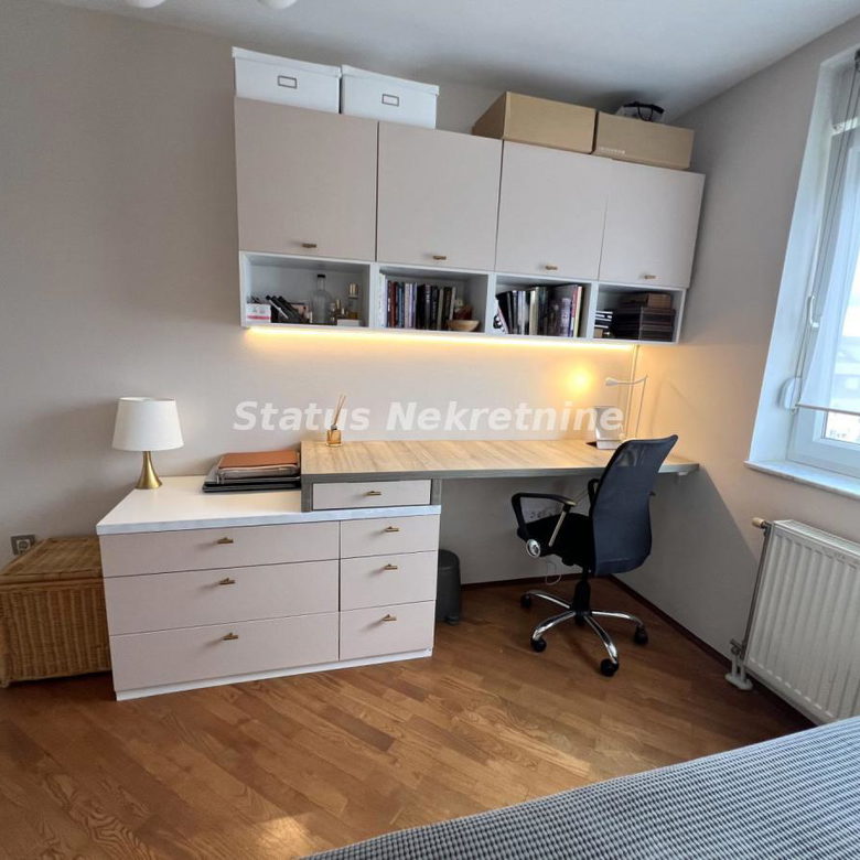 Četvorosoban stan na prodaju, Cara Dušana, Novi Sad, 102m², 318.270 €