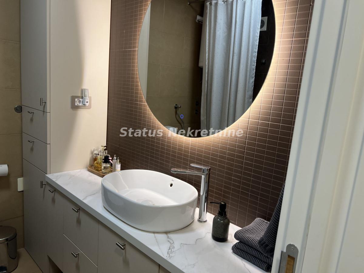 actionimagesite31agencystatusimgiszjiabq45-viber-slika-2026-08-03-12-45-14-178 Četvorosoban stan na prodaju, Cara Dušana, Novi Sad, 102m², 318.270 €