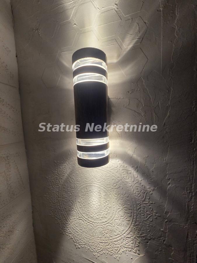 Kuća za izdavanje, Petrovaradin, Novi Sad, 200m², 3.000 €/mes