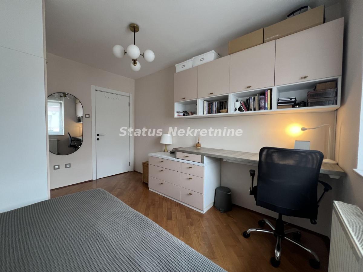 actionimagesite31agencystatusimgnns0iyqwcs-viber-slika-2026-08-03-12-44-35-486 Četvorosoban stan na prodaju, Cara Dušana, Novi Sad, 102m², 318.270 €