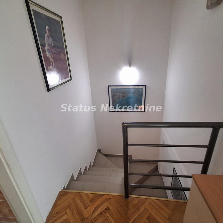 Troiposoban stan na prodaju, Nova Detelinara, Novi Sad, 87m², 166.860 €