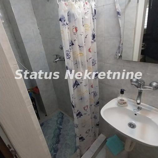 Dvosoban stan za izdavanje, Bulevar Oslobođenja, Novi Sad, 52m², 270 €/mes