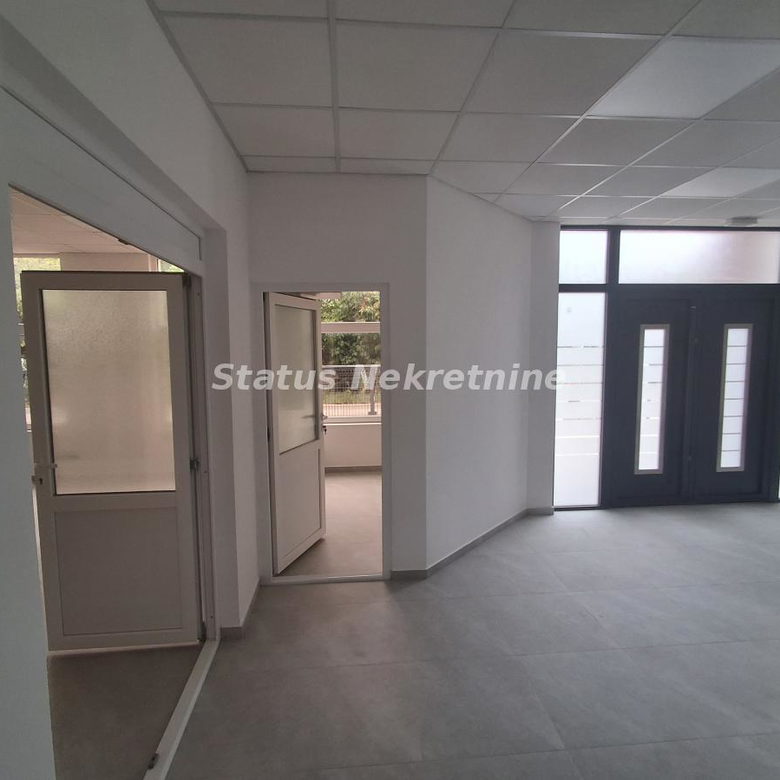 Lokal za izdavanje, Klisa, Novi Sad, 234m², 3.510 €/mes