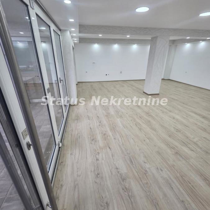 Kuća za izdavanje, Petrovaradin, Novi Sad, 200m², 3.000 €/mes