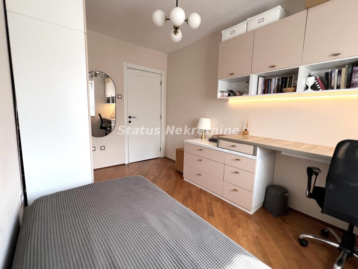 actionimagesite31agencystatusimgyx5iz8k6co-viber-slika-2026-08-03-12-44-37-336 Četvorosoban stan na prodaju, Cara Dušana, Novi Sad, 102m², 318.270 €