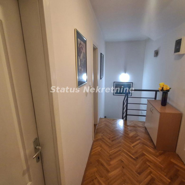 Troiposoban stan na prodaju, Nova Detelinara, Novi Sad, 87m², 166.860 €