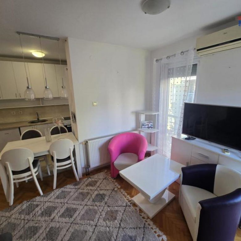 Jednoiposoban stan na prodaju, Novo Naselje, Novi Sad, 36m², 114.900 €