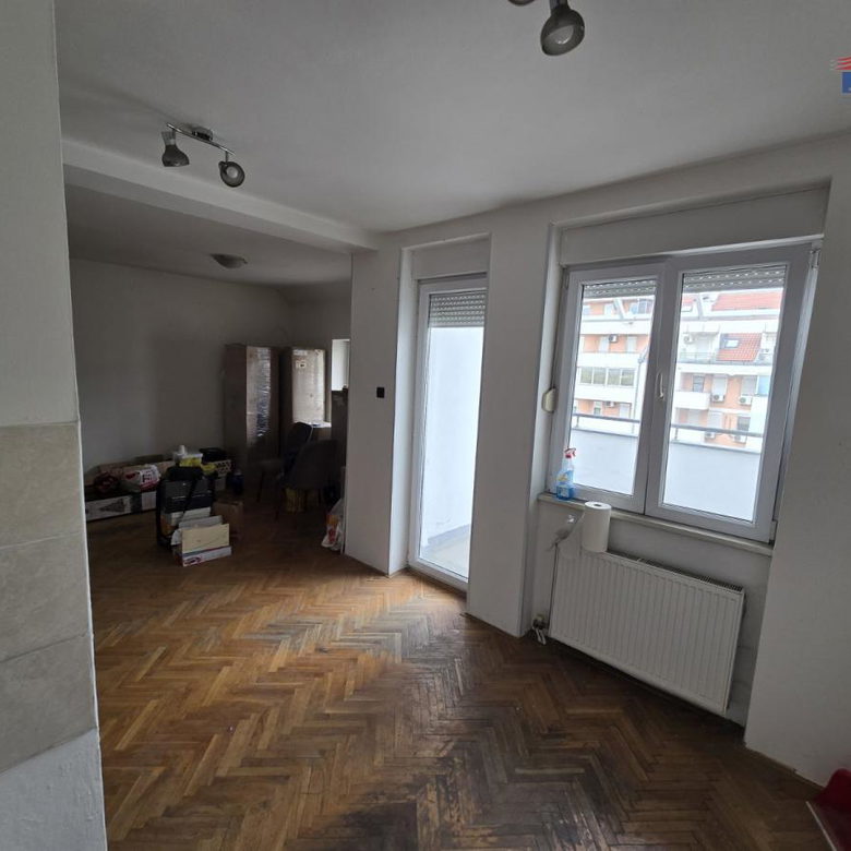 Četvorosoban stan na prodaju, Nova Detelinara, Novi Sad, 96m², 185.400 €