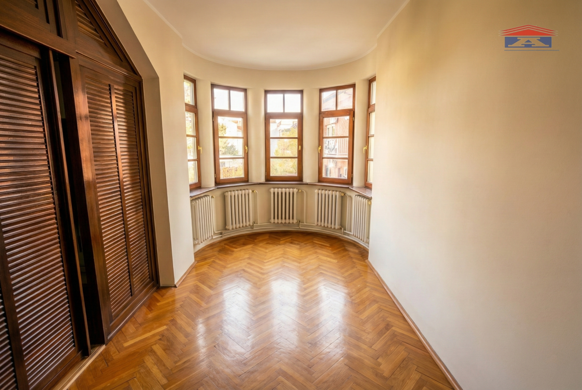 actionimagesite40agencyanekretnineimg4j2g3i77mt-borevina-foto-ku-a-nikole-tesle-30-unutra-18- Kuća na prodaju, Jodna Banja, Novi Sad, 298m², 1.377.000 €