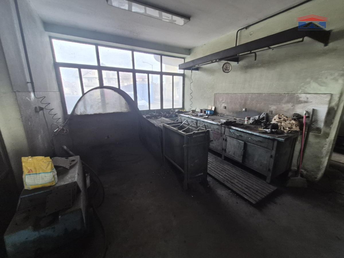 Lokal za izdavanje, Najlon Pijaca, Novi Sad, 129m², 600 €/mes