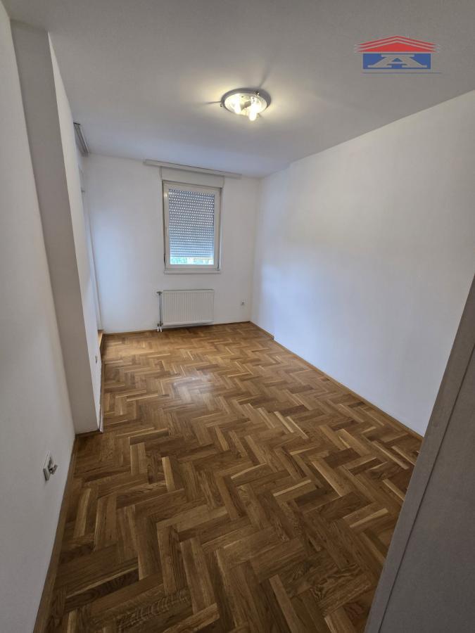 Dvosoban stan na prodaju, Bulevar Patrijarha Pavla, Novi Sad, 53m², 162.500 €