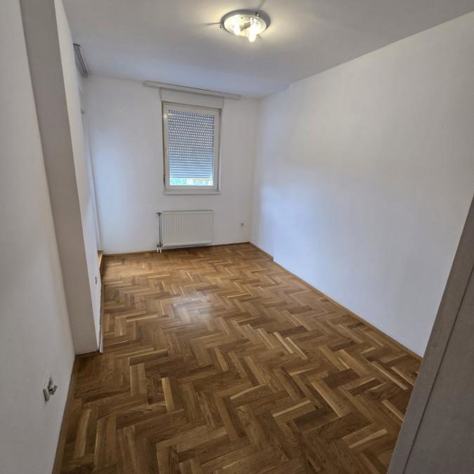 Dvosoban stan na prodaju, Bulevar Patrijarha Pavla, Novi Sad, 53m², 162.500 €
